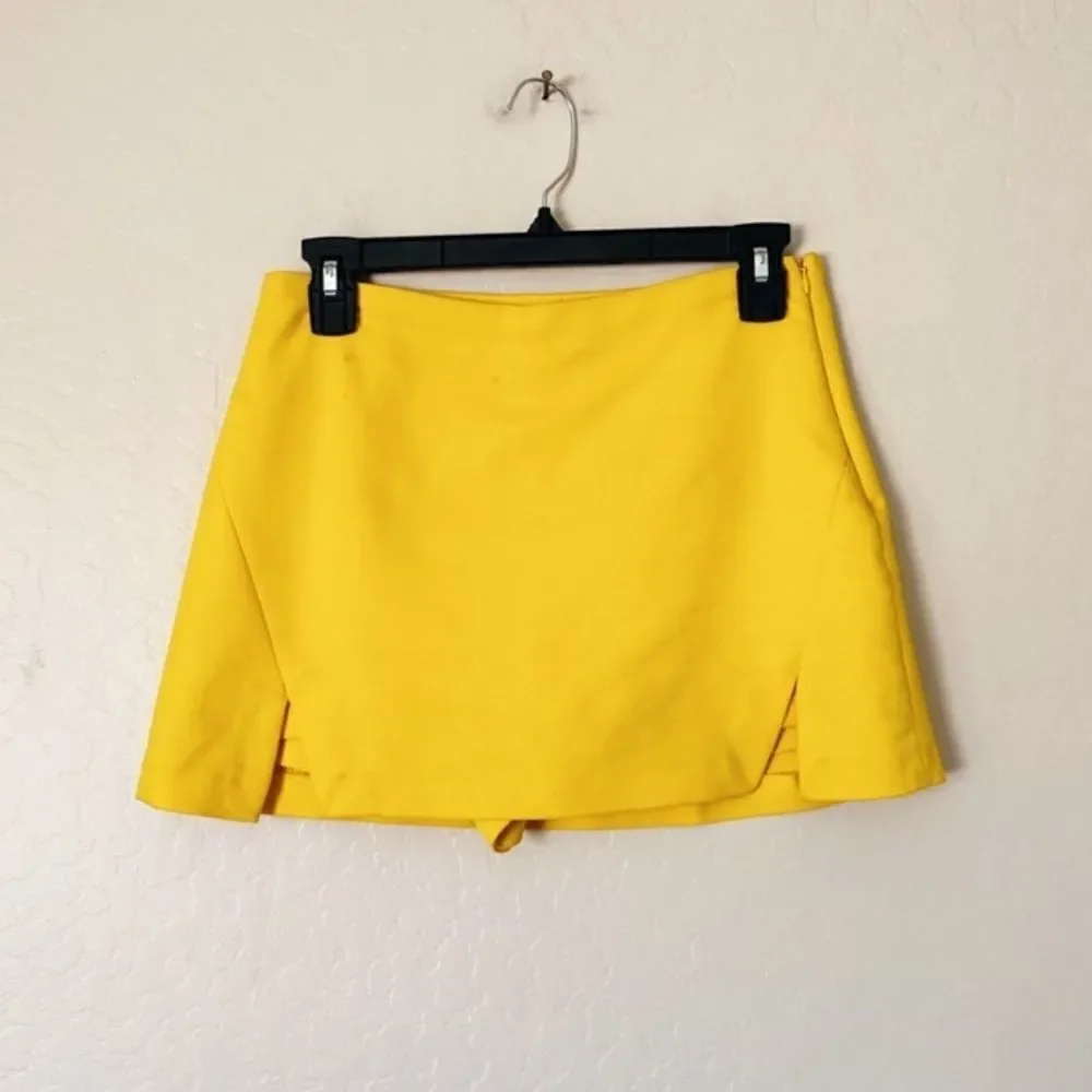 Zara Bright Yellow Skort Micro Mini Skirt with Built-in Shorts